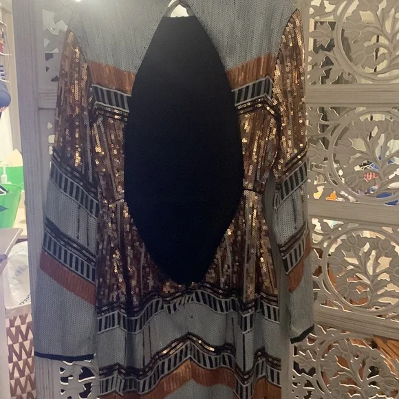 Brand New Multi color Gold Sequin Bodycon Dress by Boohoo, Size 12 - Picture 4 of 4